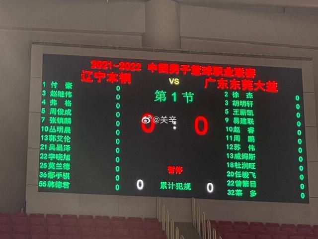 爱德华兹44分小哈达威32分东契奇缺阵森林狼送独行侠连败NBA常规赛激战正酣，西部领头羊森林狼主场迎战独行侠，东契奇此役因左股四头肌酸痛缺阵，独行侠上场不敌骑士，目前18胜13负暂列西部第6位，森林狼22胜7负稳居西部头名。